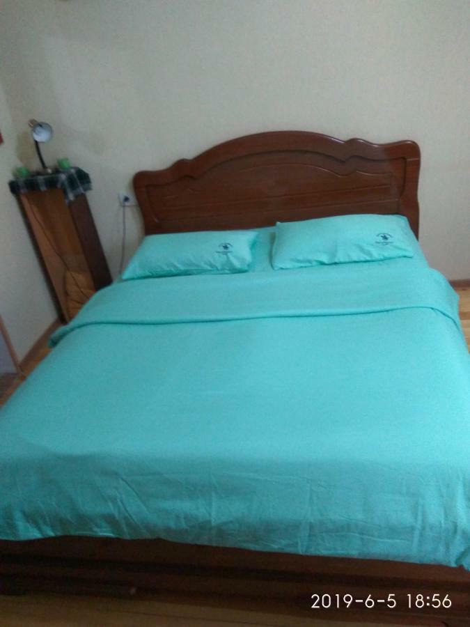 Apartment In Tbilisi Center Isk Home Екстер'єр фото